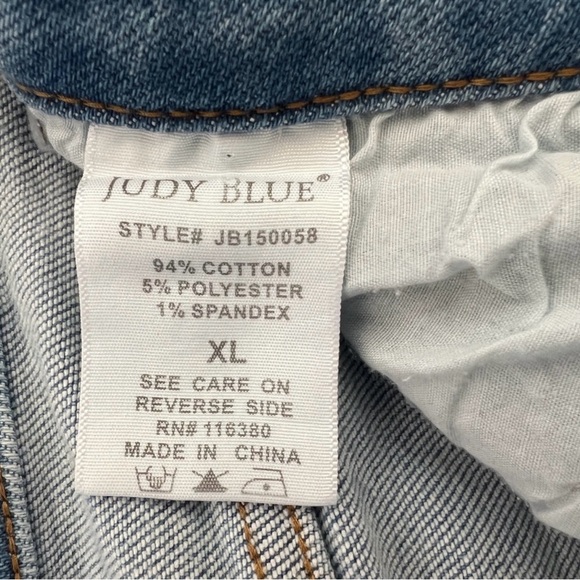 Judy Blue Women's Ripped Jean Shorts - Light Blue - Picture 4 of 4